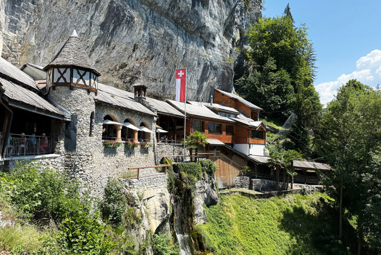 Die Höhle der Drachen