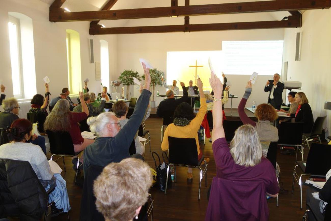 38 Mal stimmten die Synodalen über die definitive Übernahme von Zielen in die Strategie der Kantonalkirche ab.