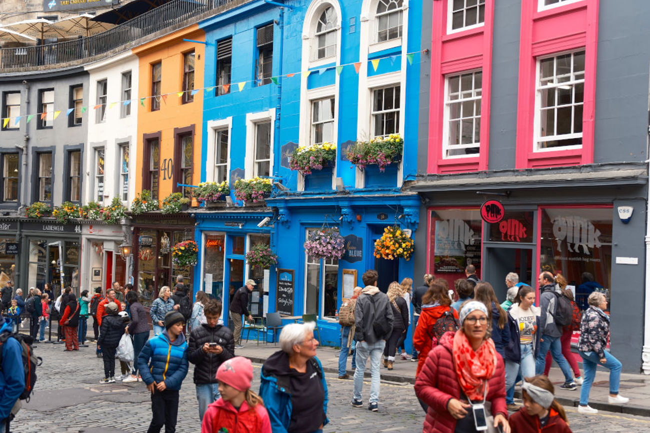 Menschen unterwegs in Edinburg. Foto: sy Menschen unterwegs in Edinburg. Foto: sy