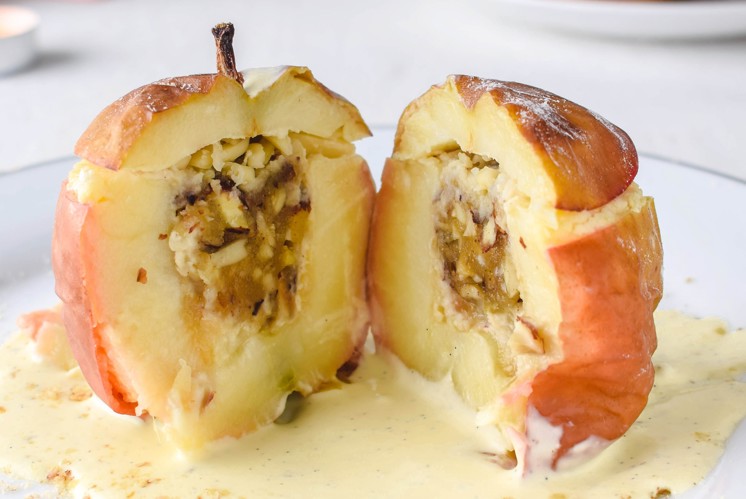 Bratapfel mit Vanillesauce