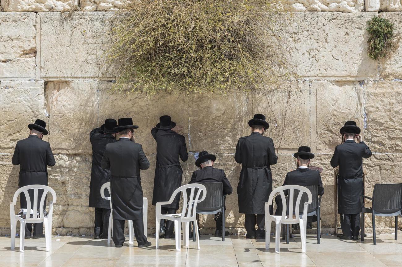 Juden vor der Klagemauer: ein bekanntes Sujet. Doch hinter der Religion steckt mehr. (Bild: pixabay.com)